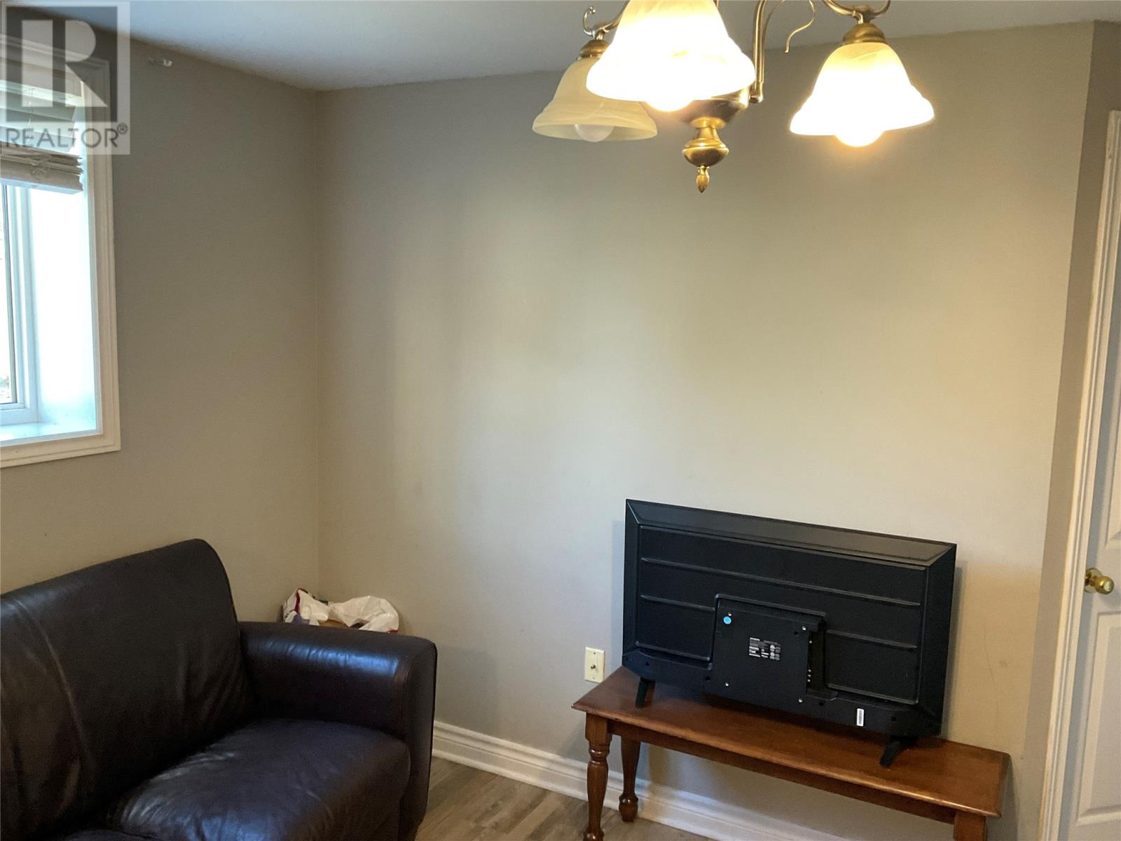 11 Harp Place Property Photo 20