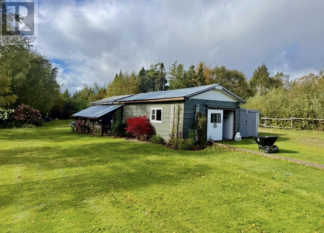24 Farm Road Property Photo 3