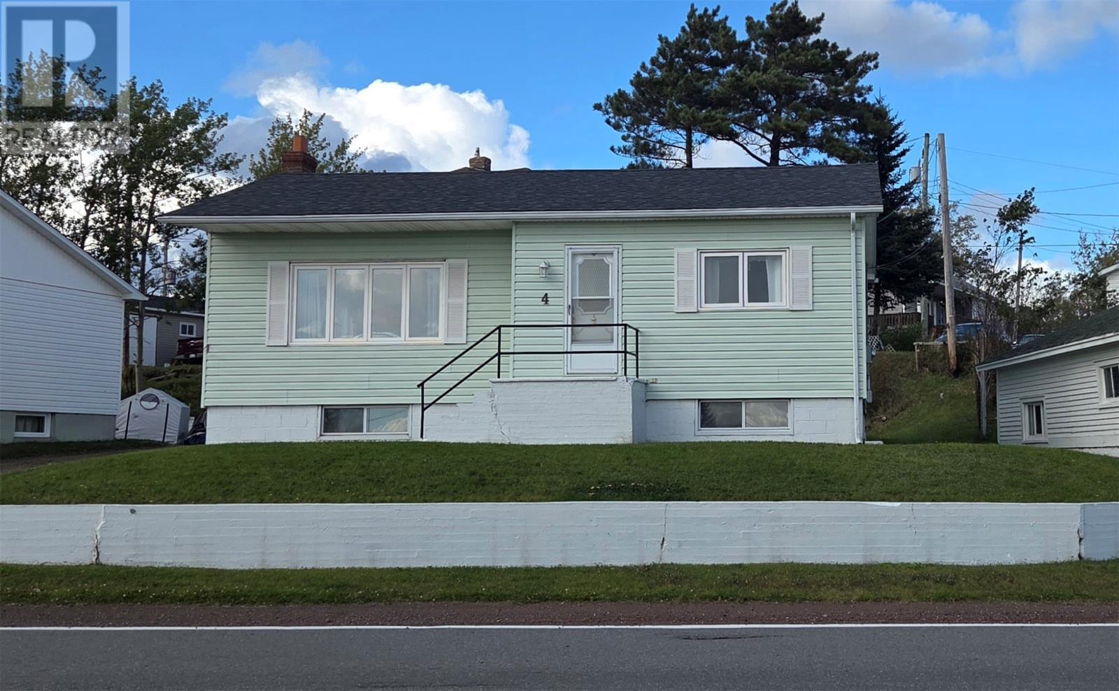 4 Circular Road Property Photo 3