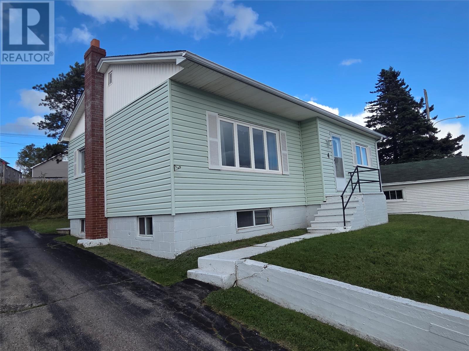 4 Circular Road Property Photo 6