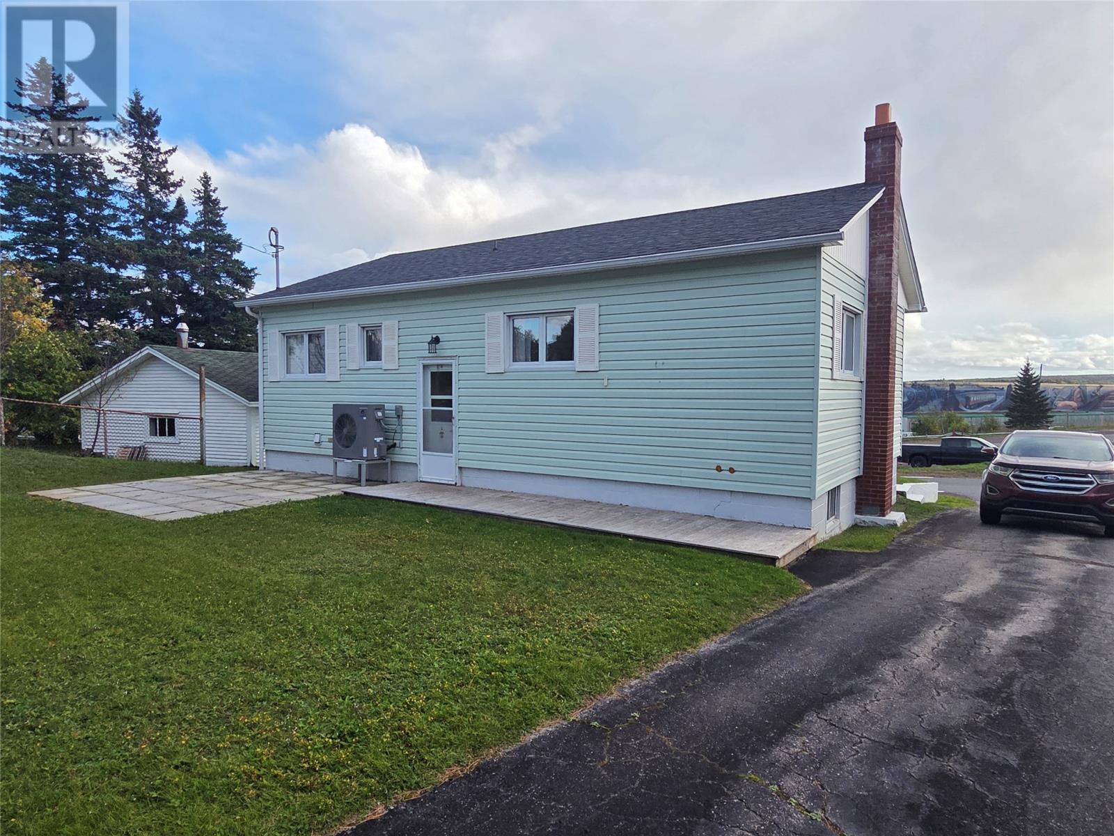 4 Circular Road Property Photo 7