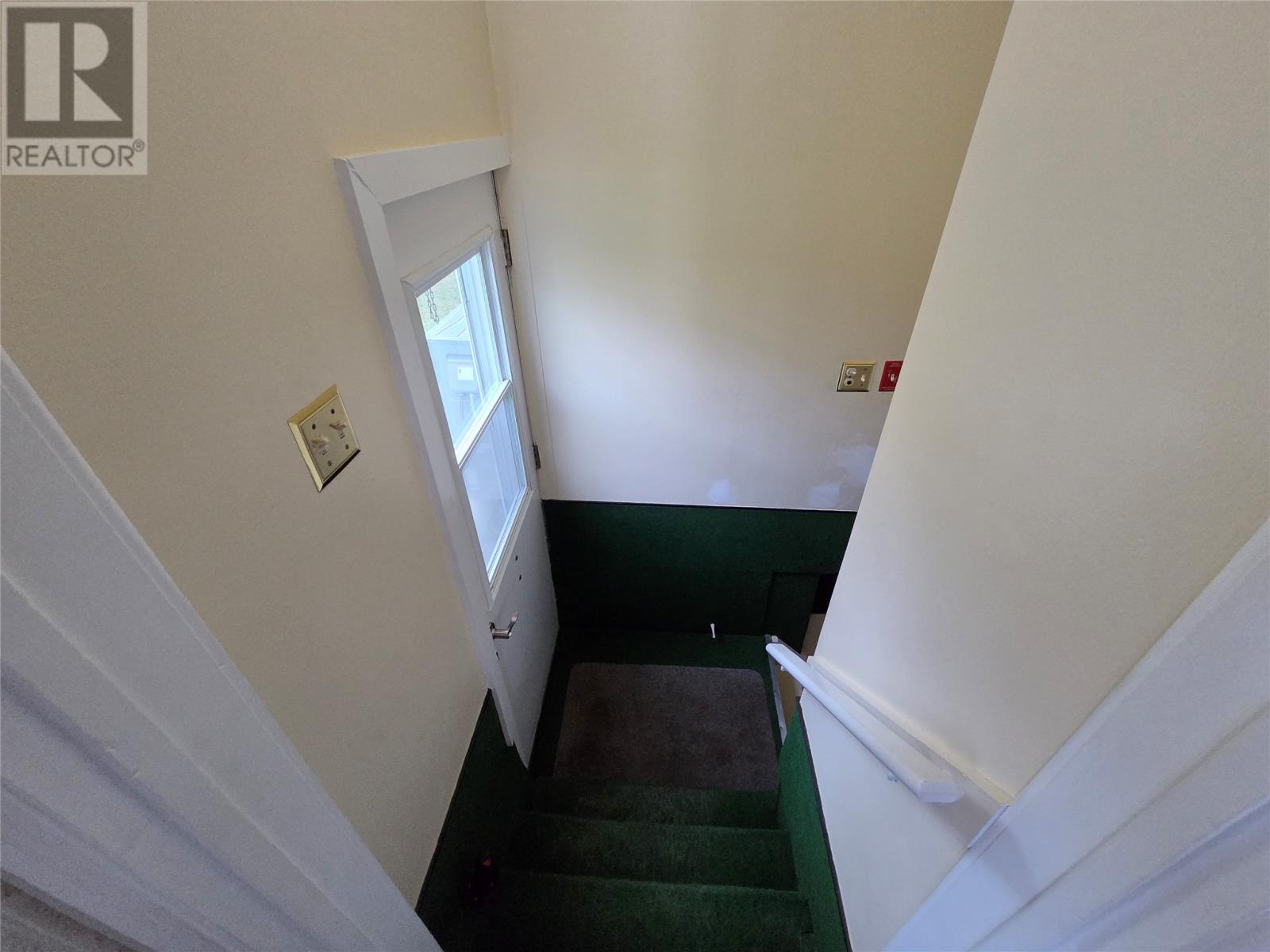 4 Circular Road Property Photo 26