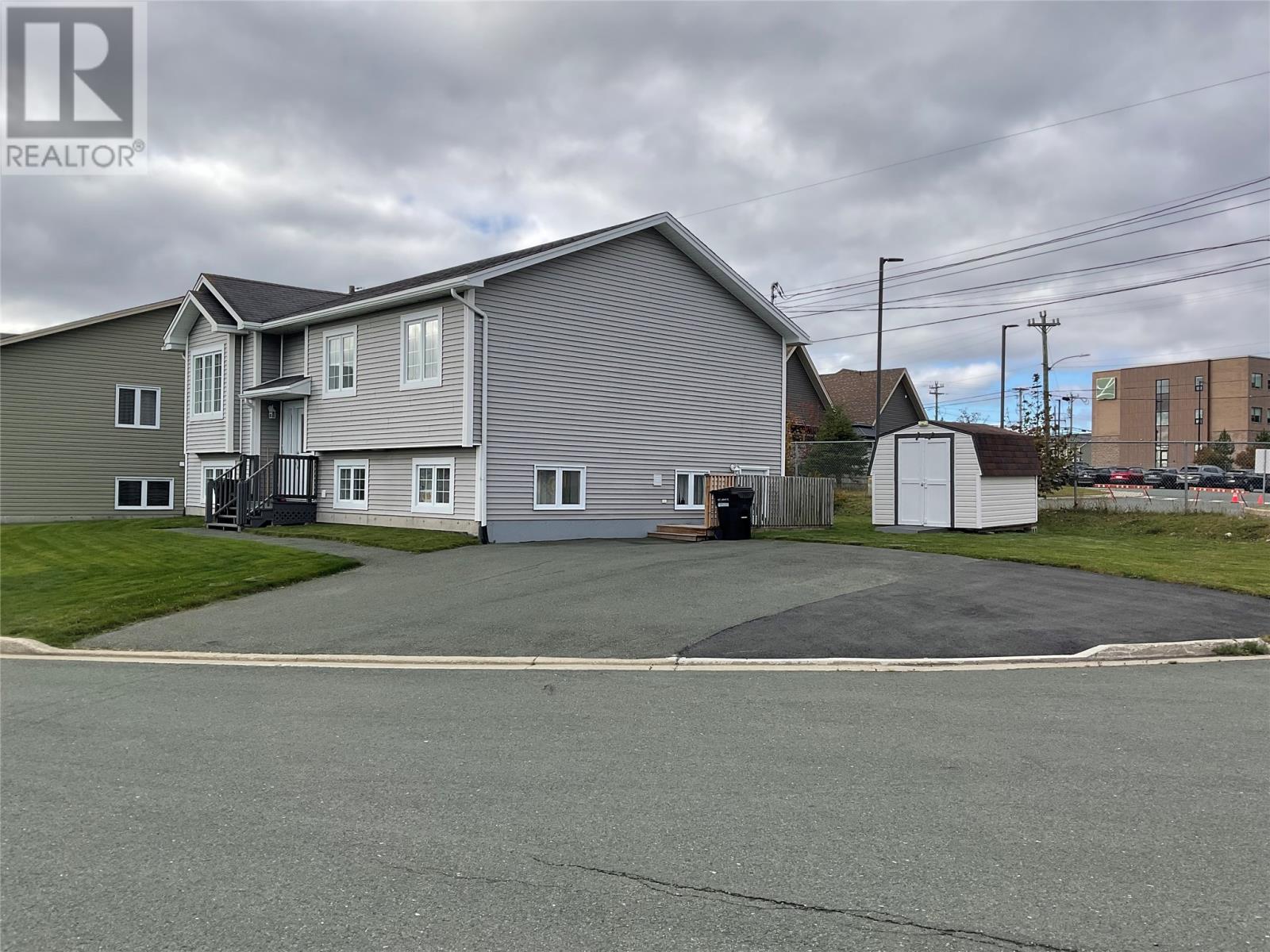 15 Canso Place Property Photo 2