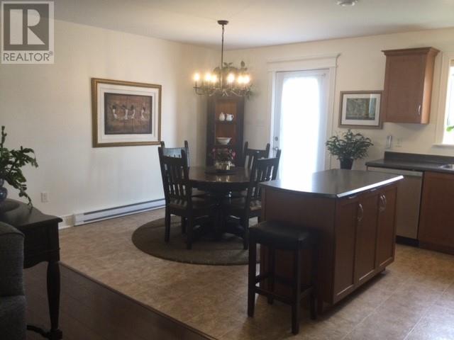 15 Canso Place Property Photo 4