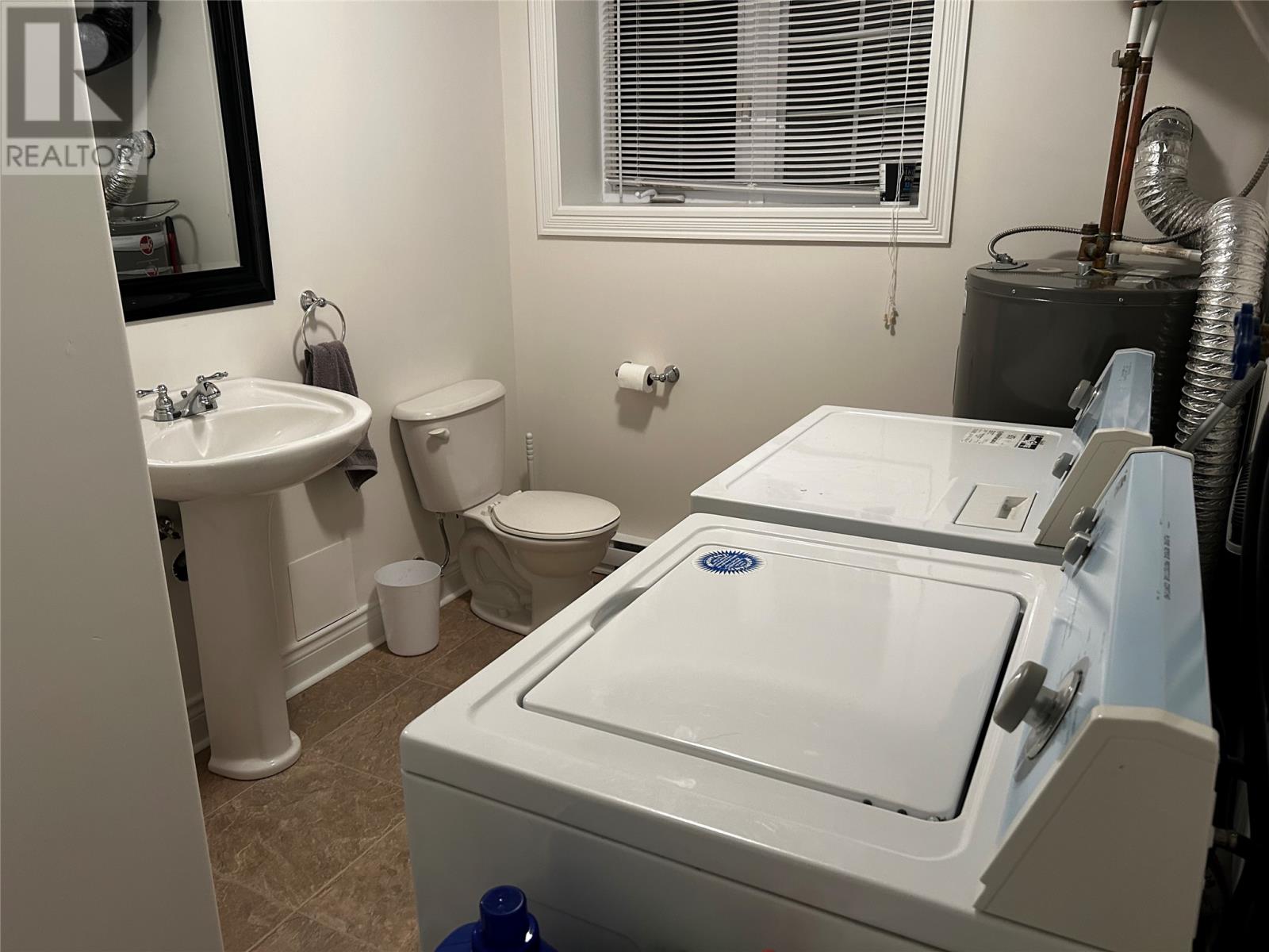 15 Canso Place Property Photo 28