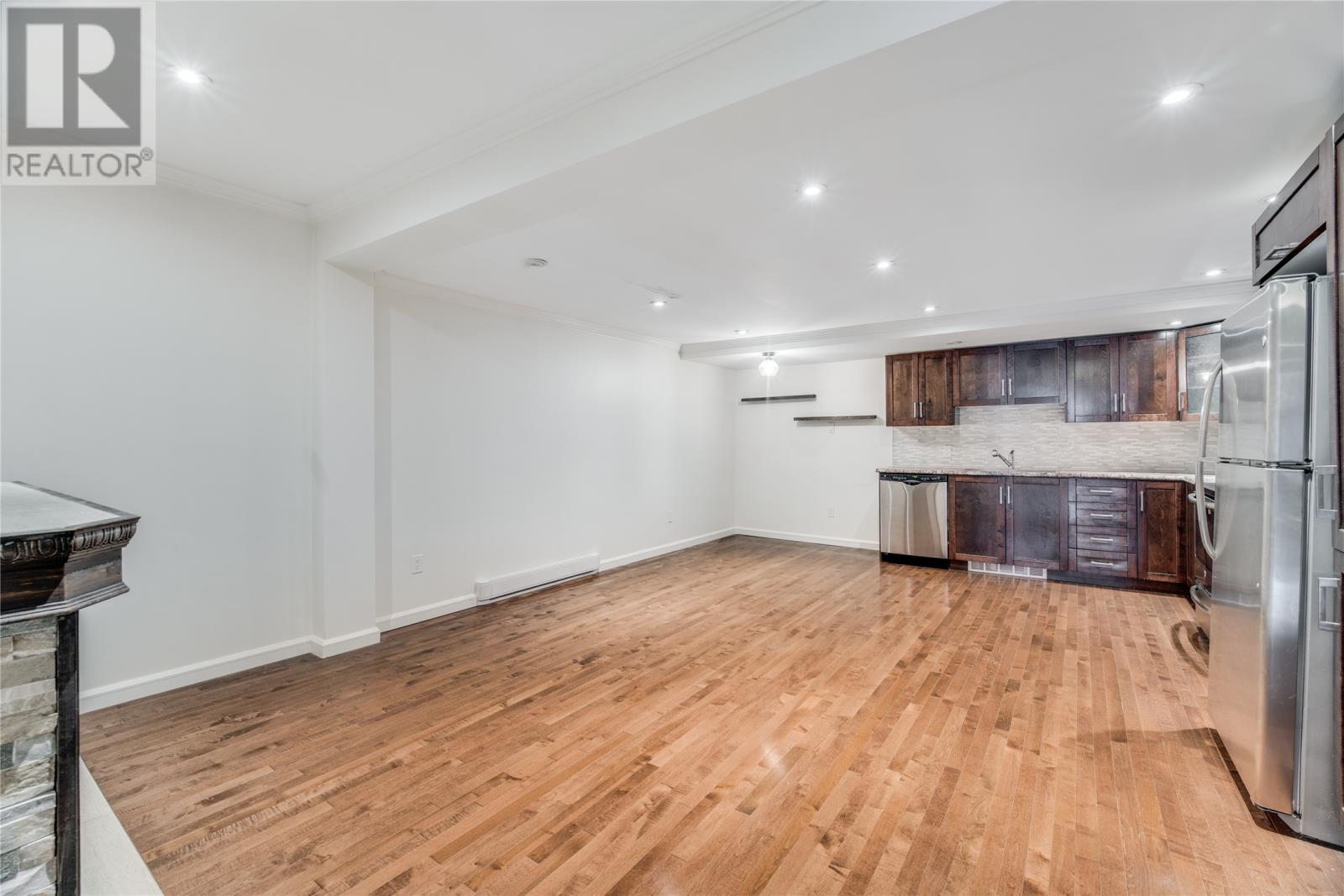 239 Craigmillar Avenue Unit#103 Property Photo 6