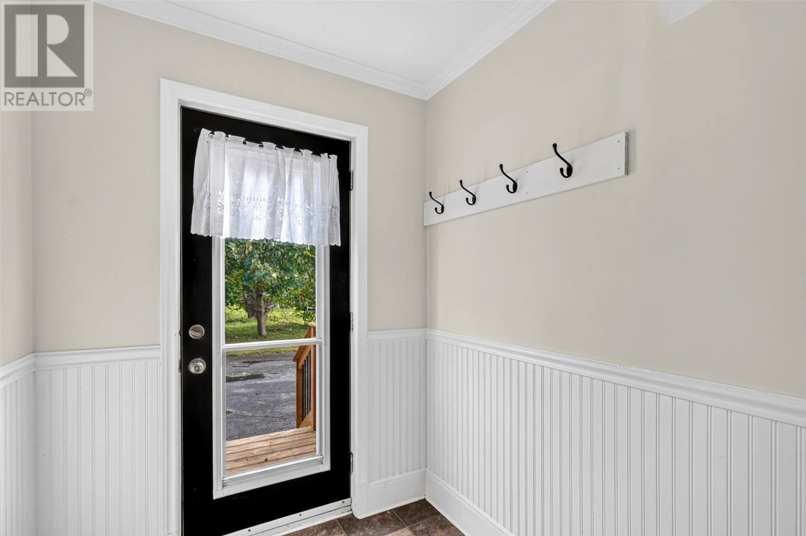 23-25 Heneys Pond Road Property Photo 16