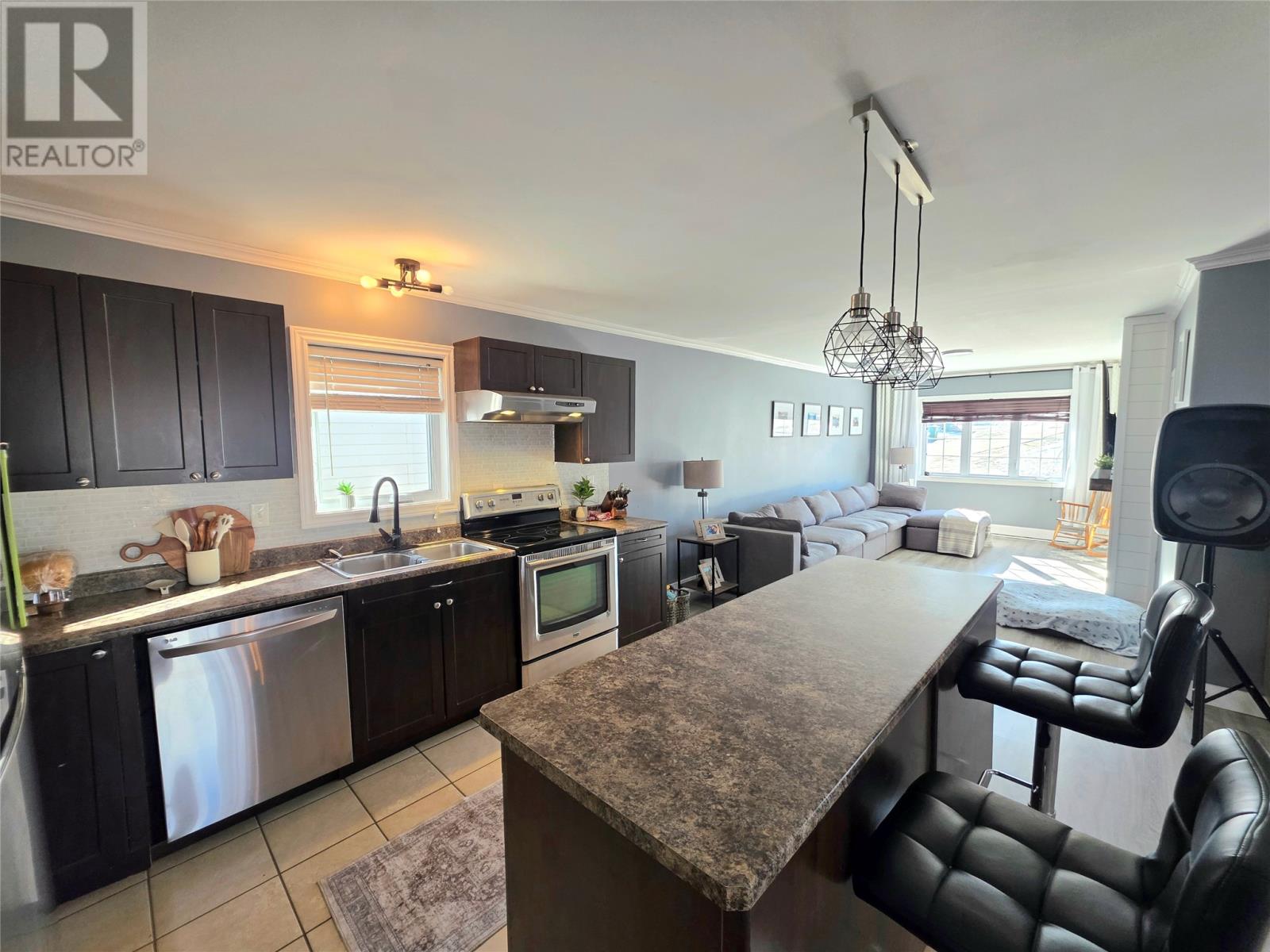 82 Bond Street Property Photo 8