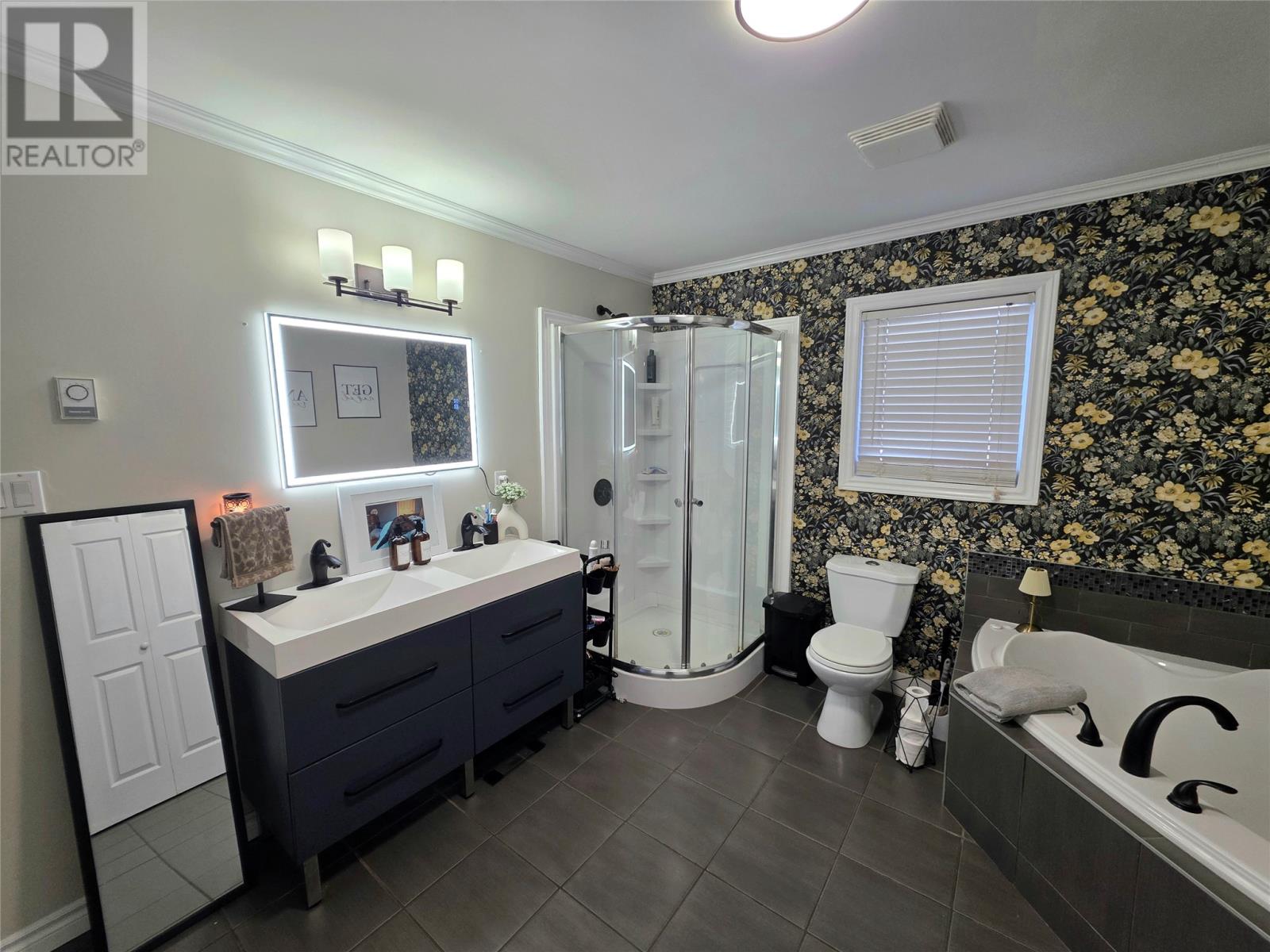82 Bond Street Property Photo 20