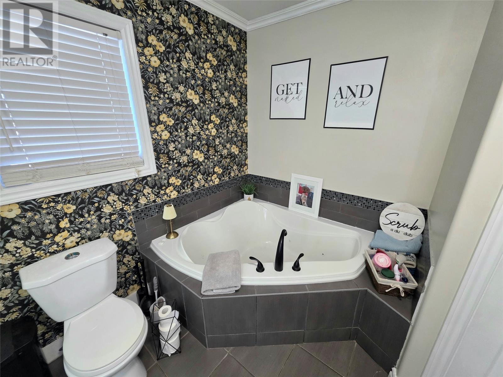 82 Bond Street Property Photo 21