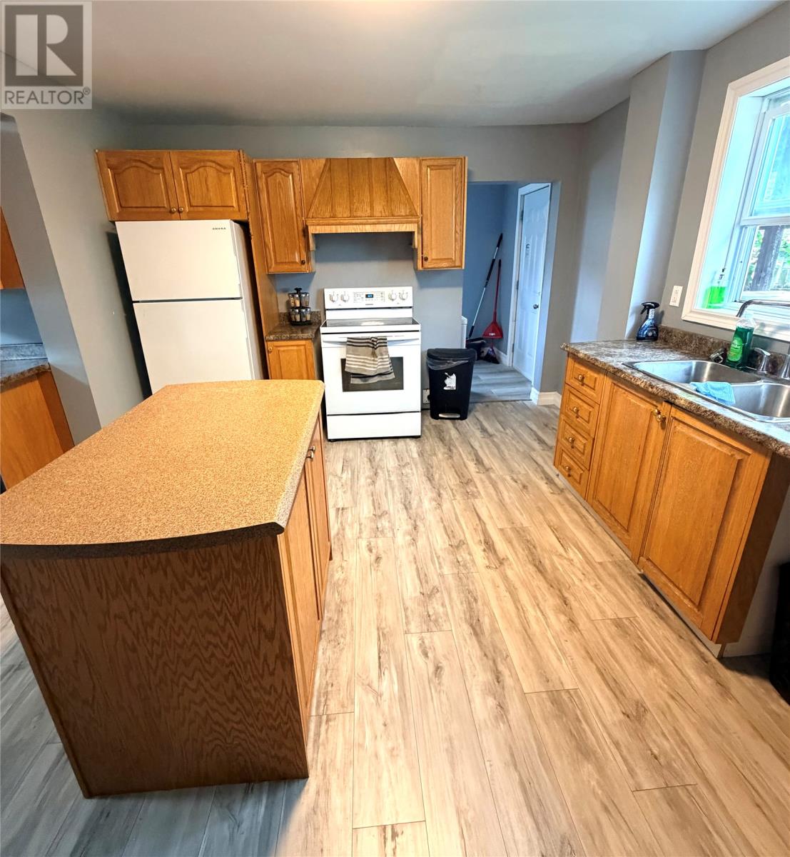 13 Circular Road Property Photo 3