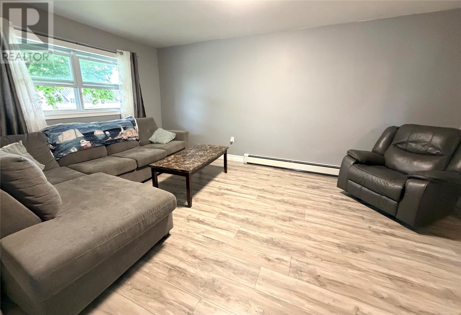 13 Circular Road Property Photo 7