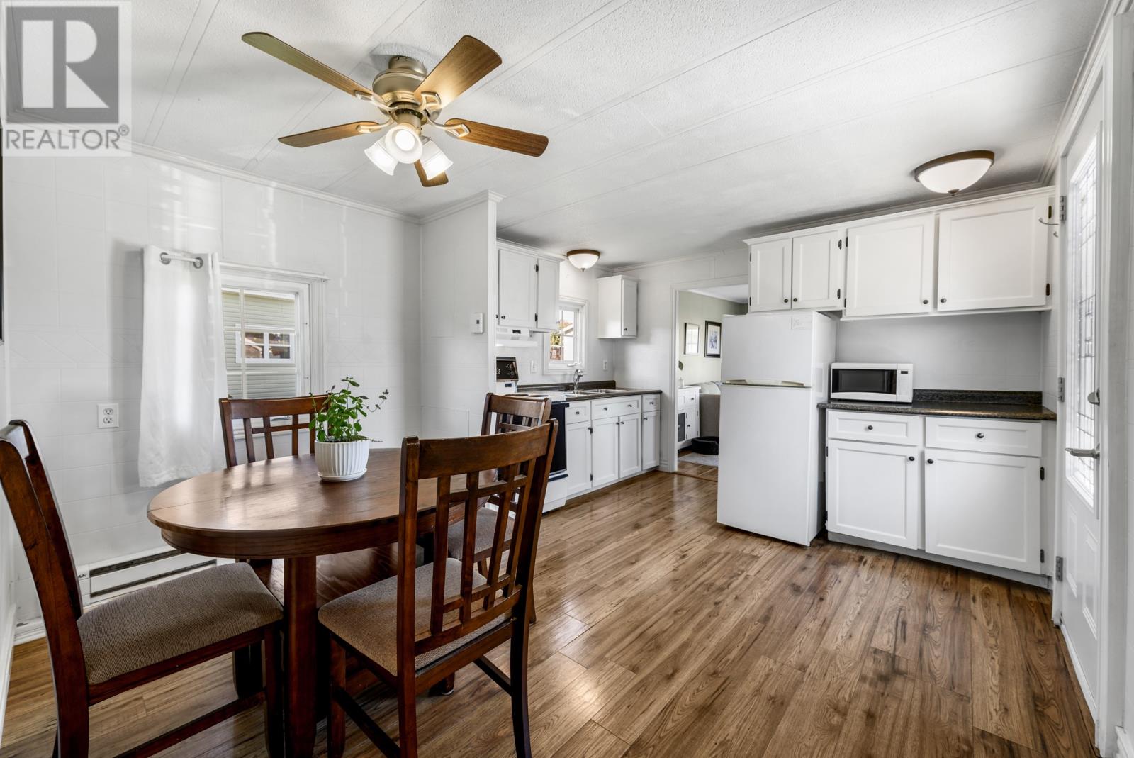 18 Meadowbrook Park Road Property Photo 11