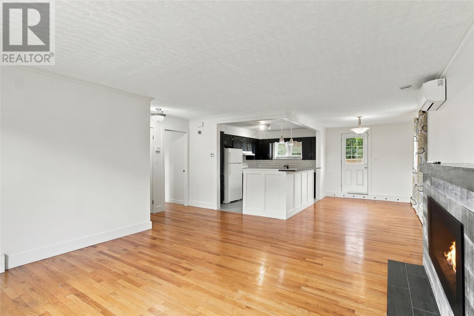 63 Reid Street Property Photo 6