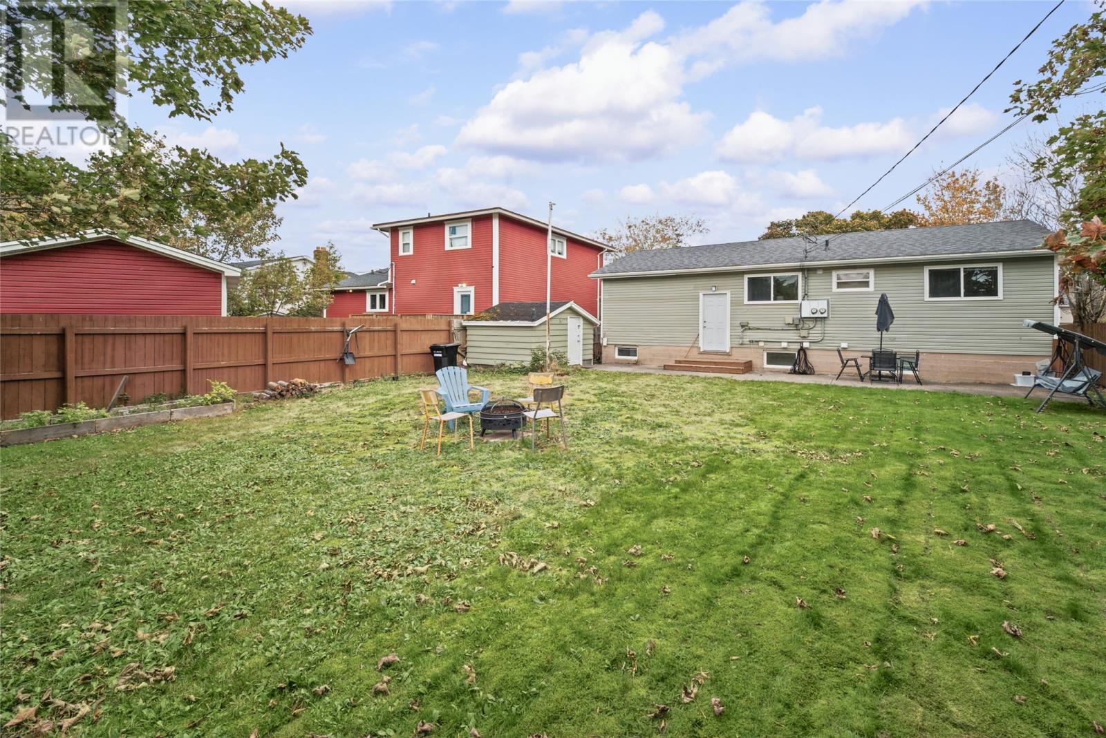 10 Johnson Crescent Property Photo 7