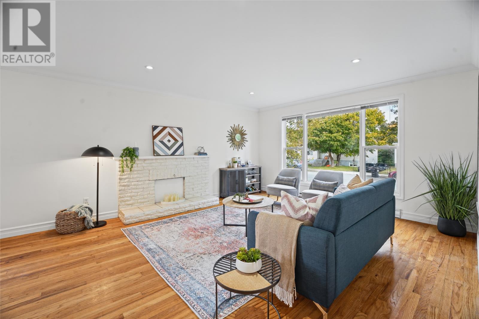 10 Johnson Crescent Property Photo 14