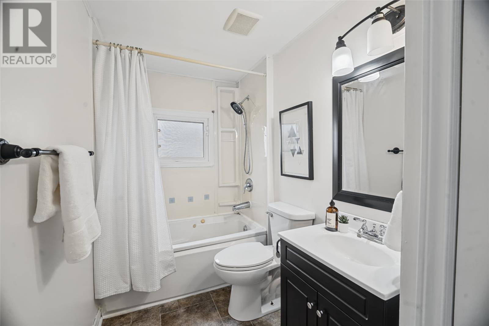 14 Ashgrove Drive Property Photo 13