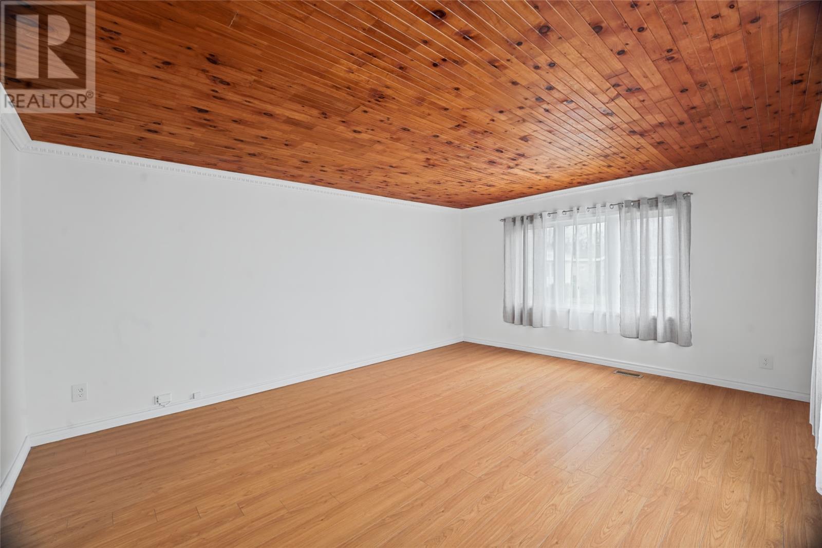 11 Hussey Drive Property Photo 4
