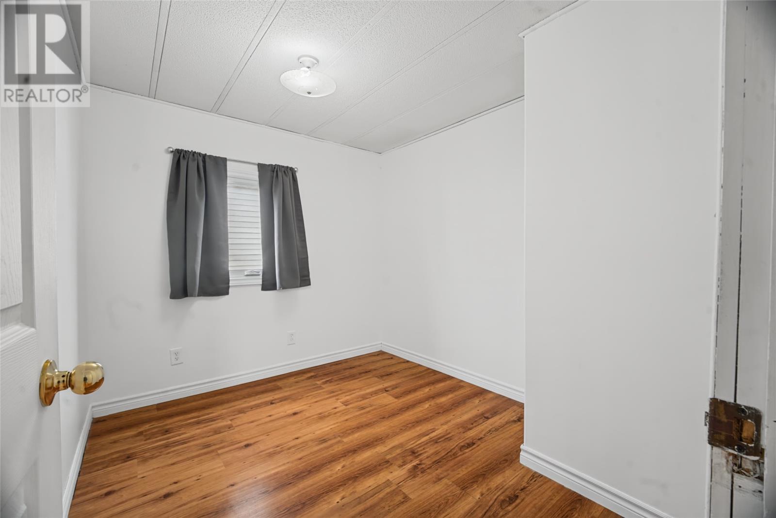 11 Hussey Drive Property Photo 8