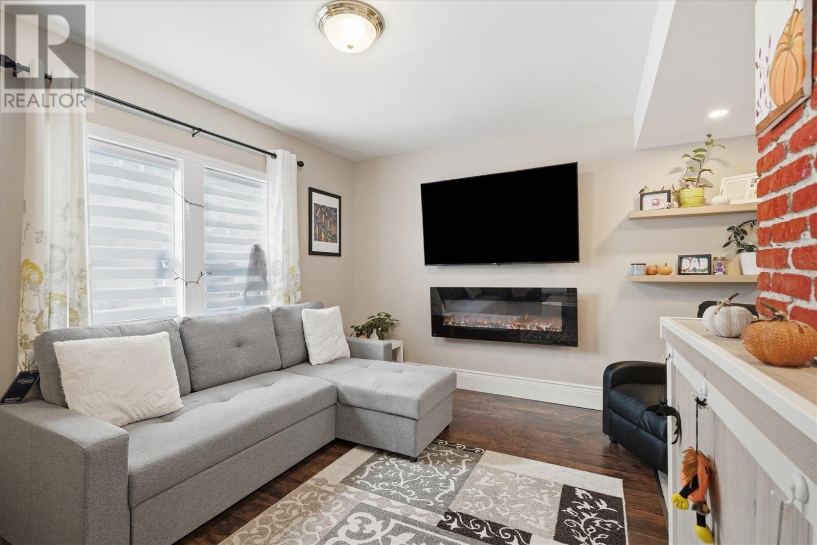 74 Brazil Street Property Photo 4