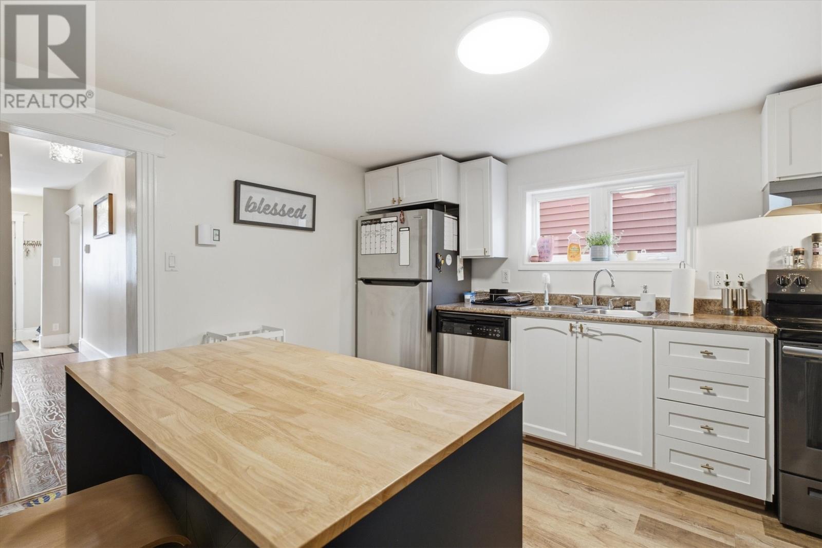 74 Brazil Street Property Photo 8