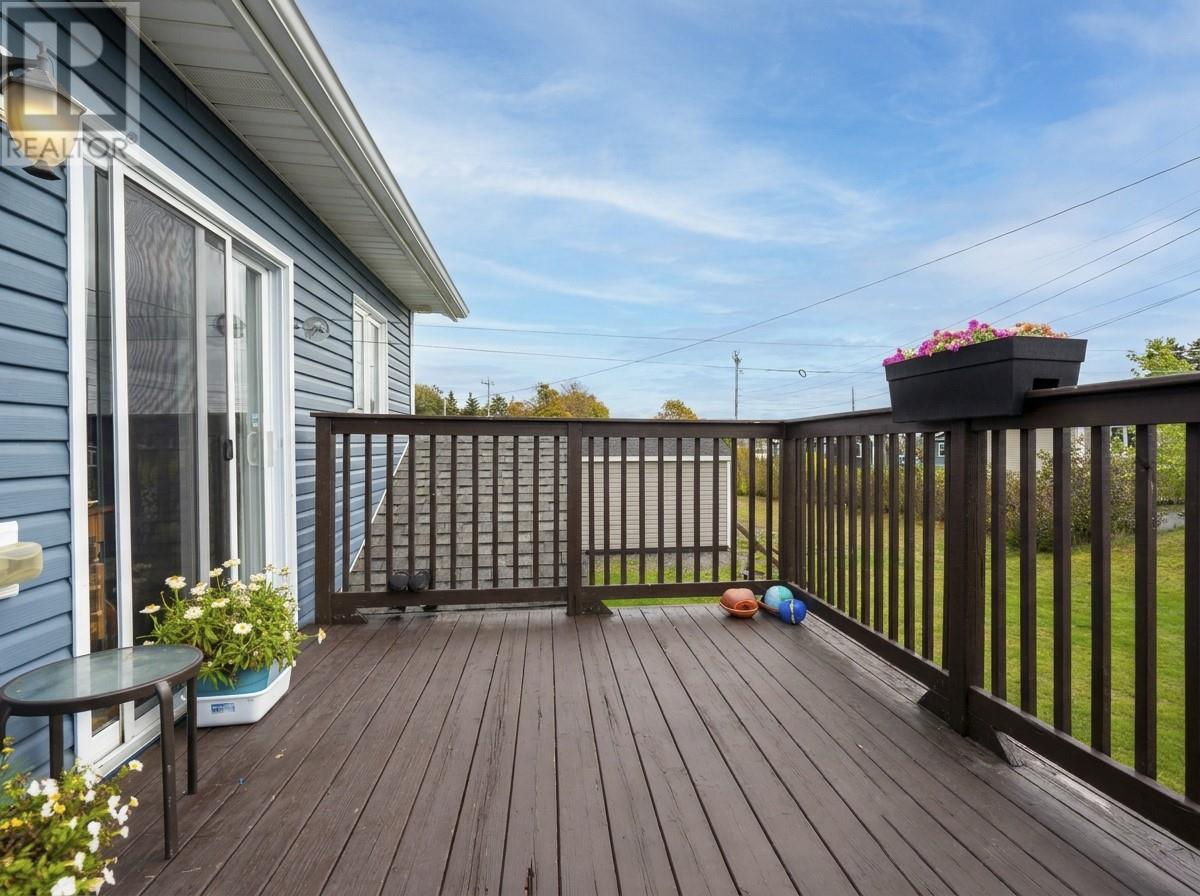 5 Shea Place Property Photo 35