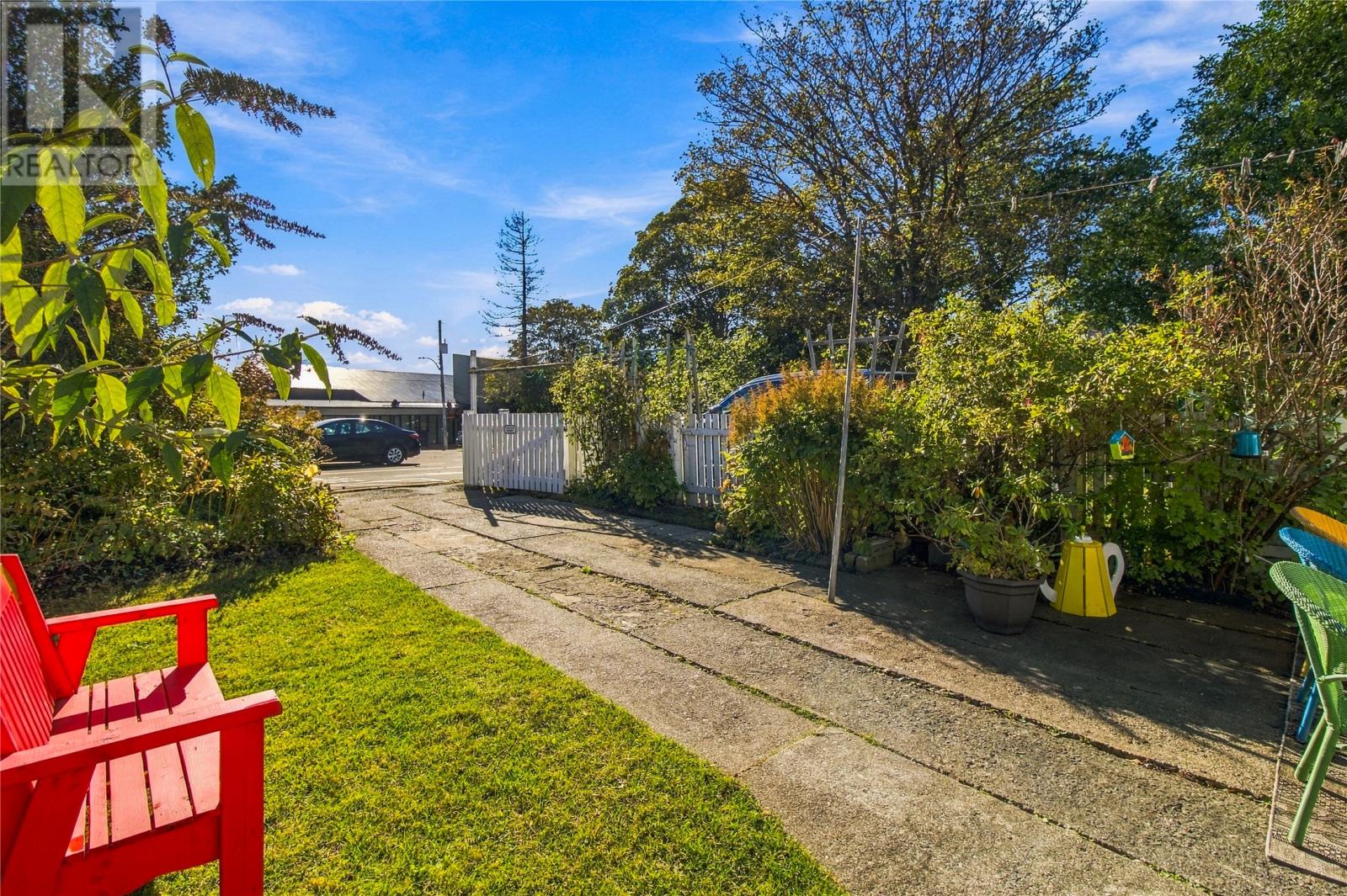 16 Cavell Avenue Property Photo 29