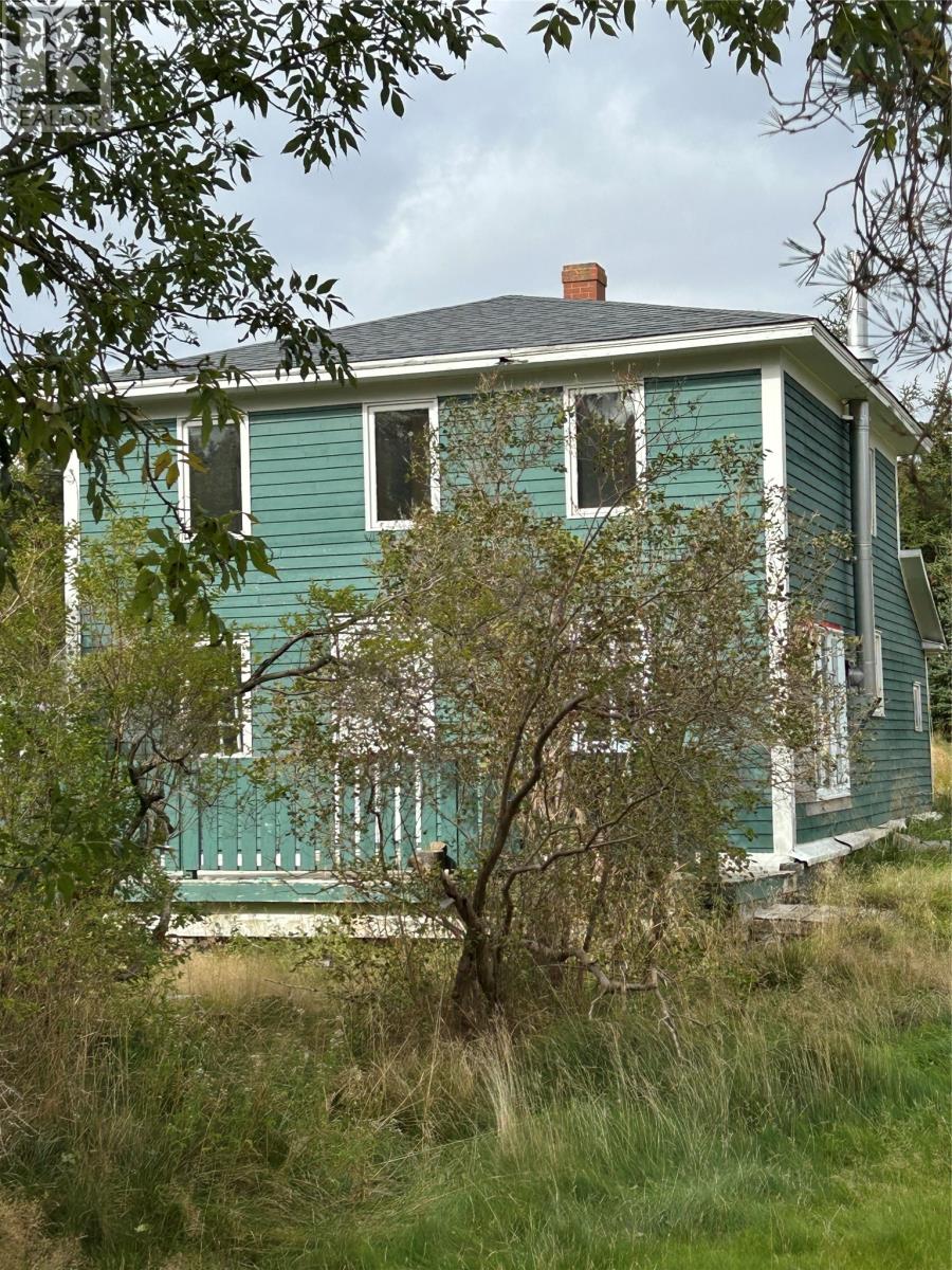136-138 Farm Road Property Photo 5
