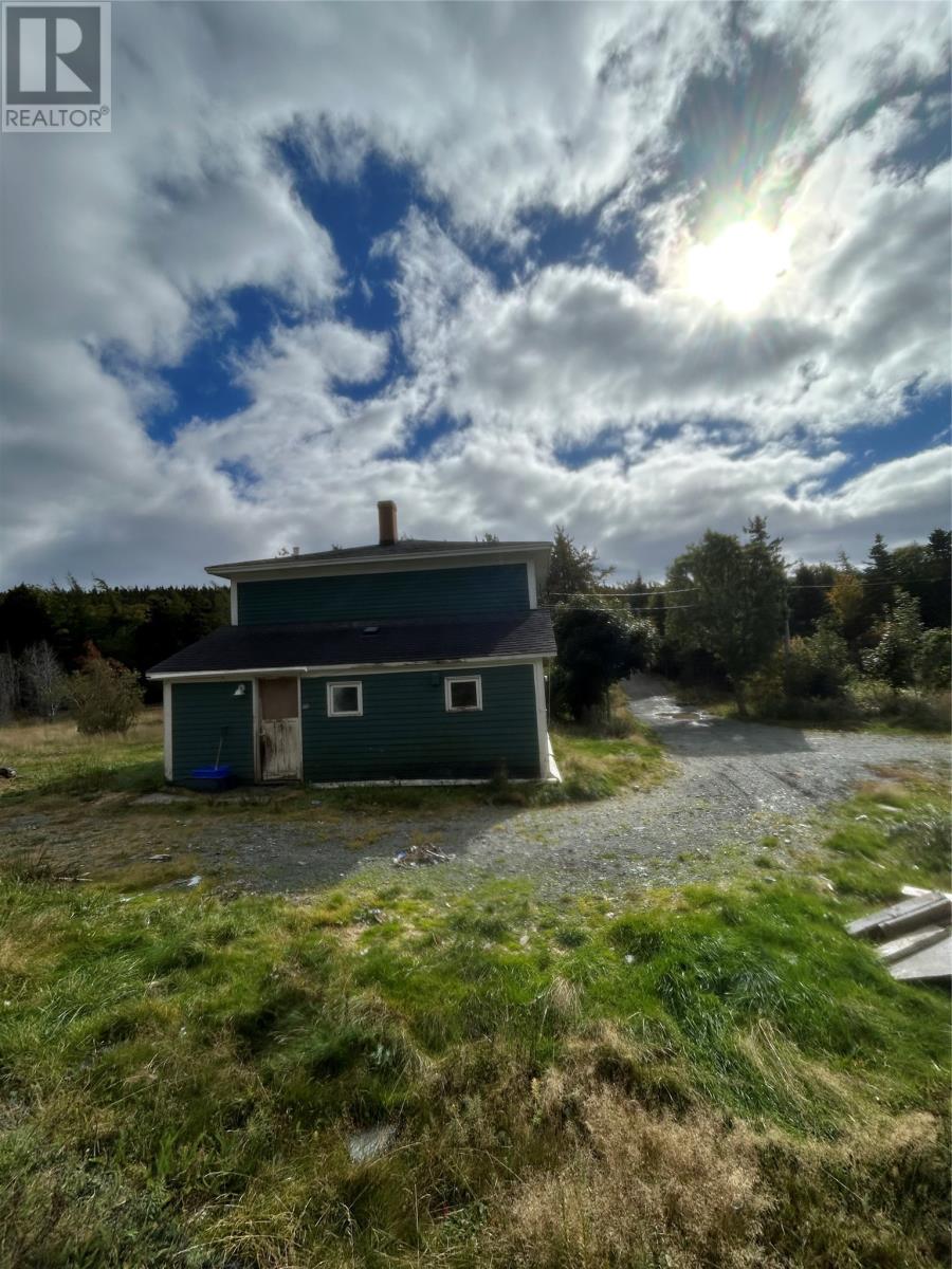 136-138 Farm Road Property Photo 8