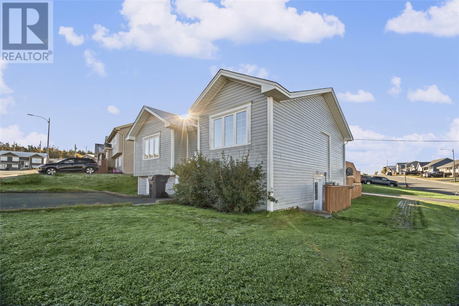 20 Blomidon Street Property Photo 2