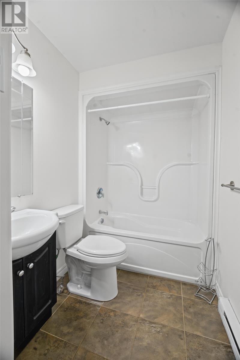 20 Blomidon Street Property Photo 8
