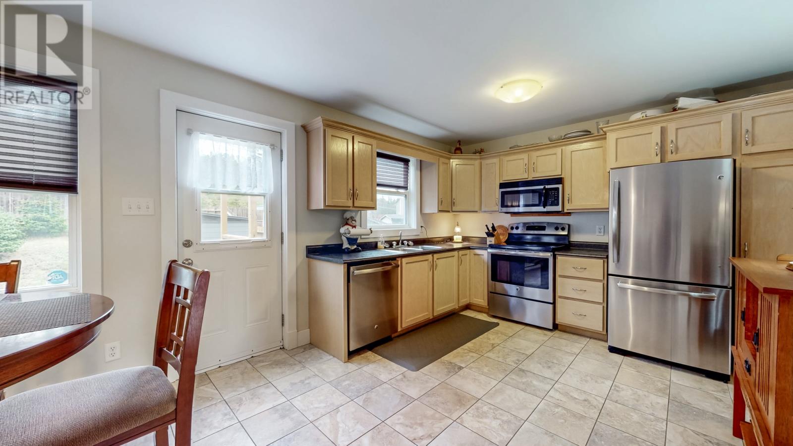 15 Maclaren Place Property Photo 8