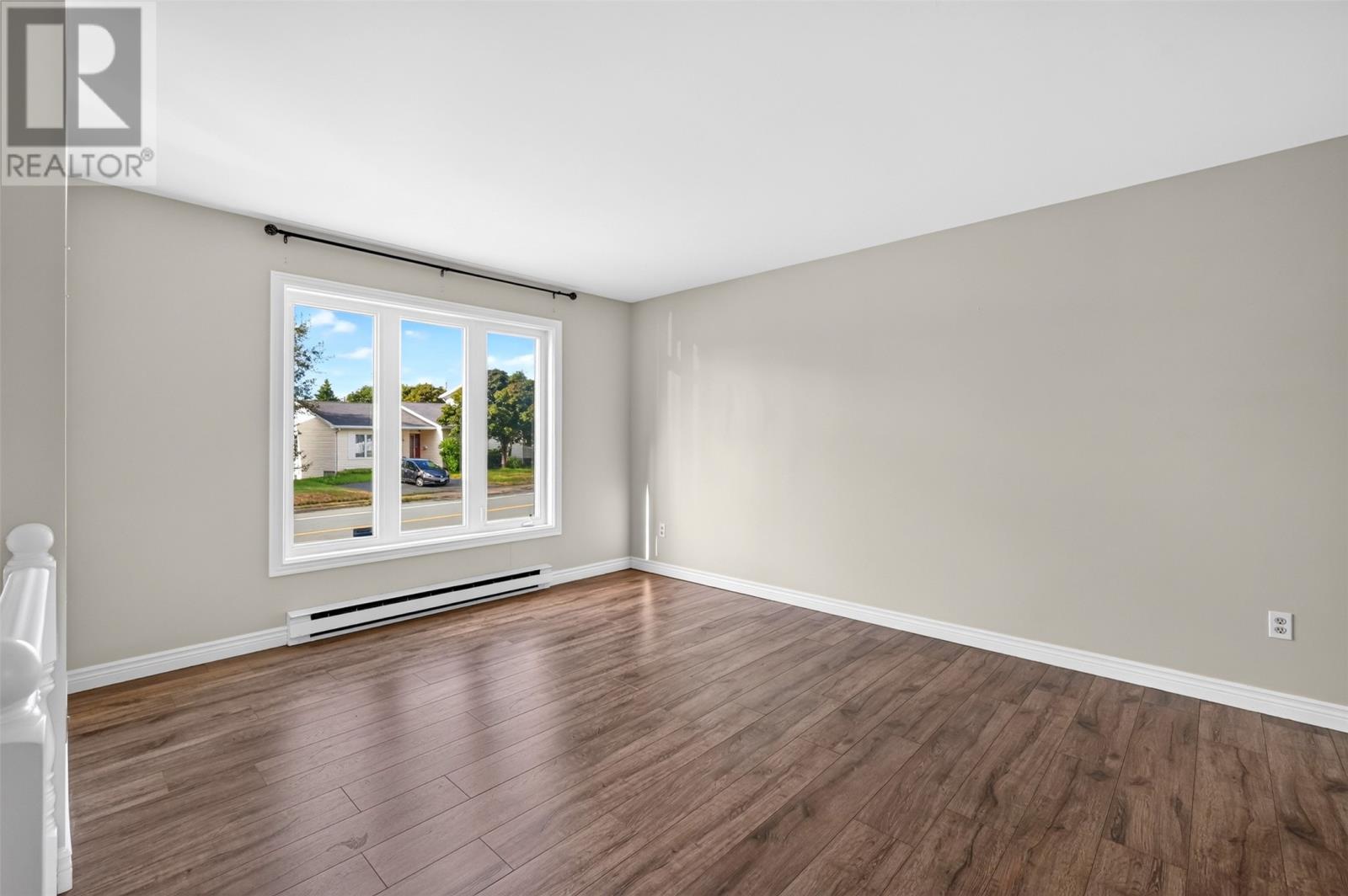 81 Paddy Dobbin Drive Property Photo 3