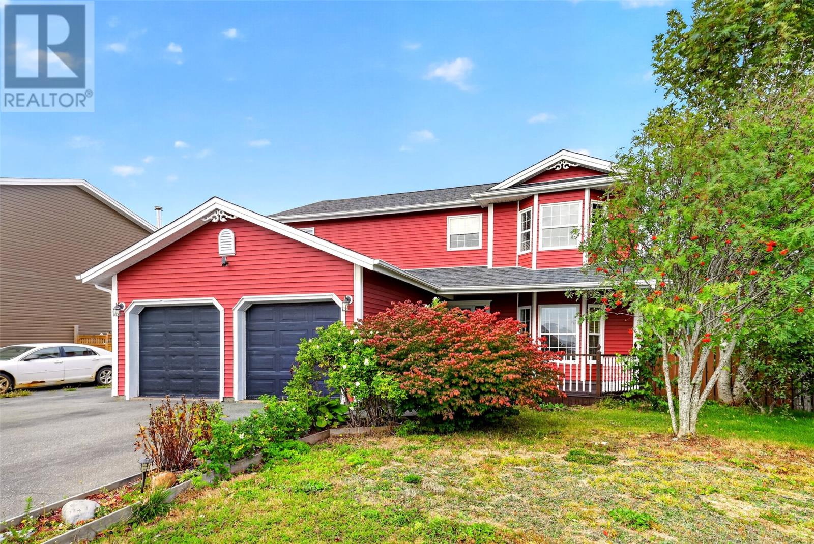 54 Halley Drive Property Photo 4