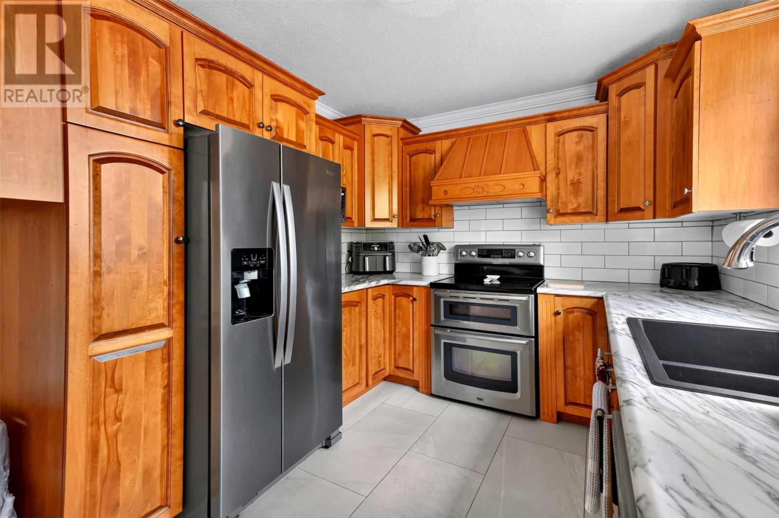 54 Halley Drive Property Photo 12