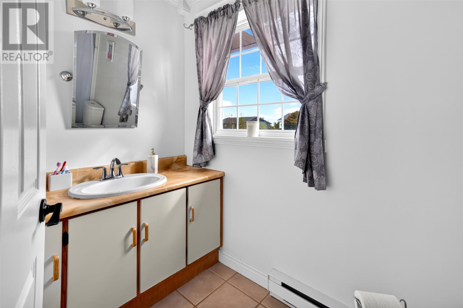 54 Halley Drive Property Photo 27