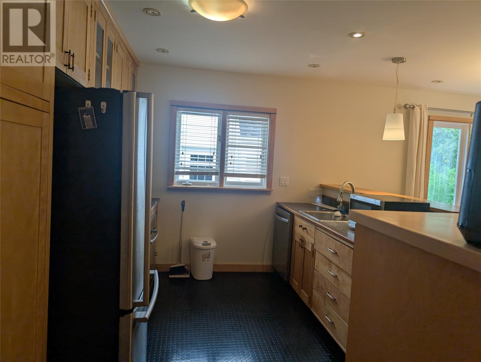 6 Elm Place Property Photo 10