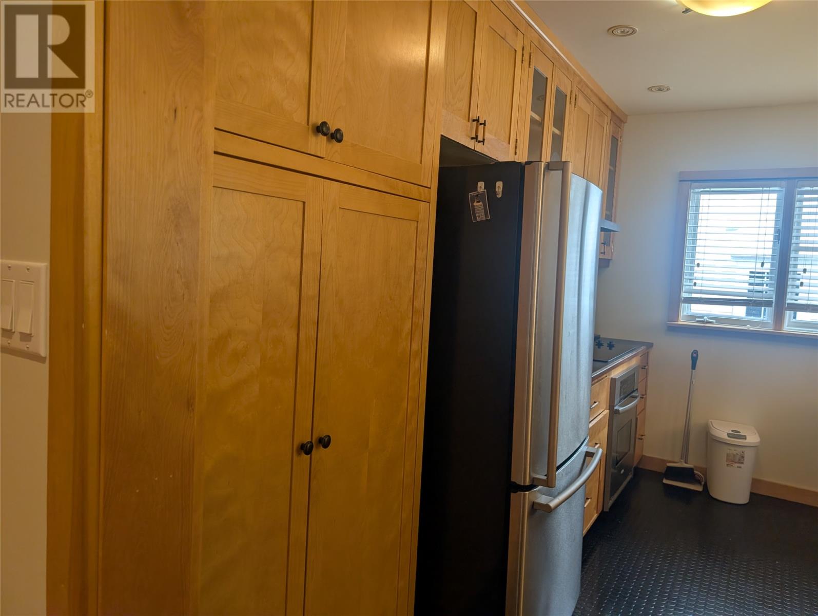 6 Elm Place Property Photo 11