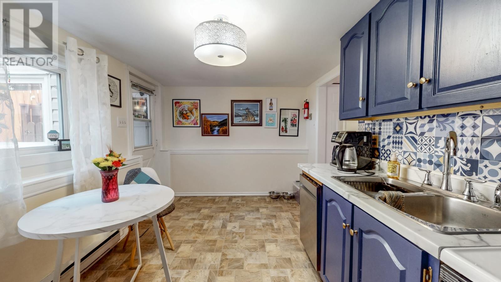 52 Cabot Street Property Photo 10