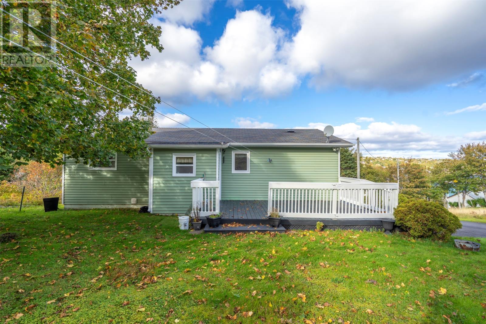 7 Pondside Hill Property Photo 6