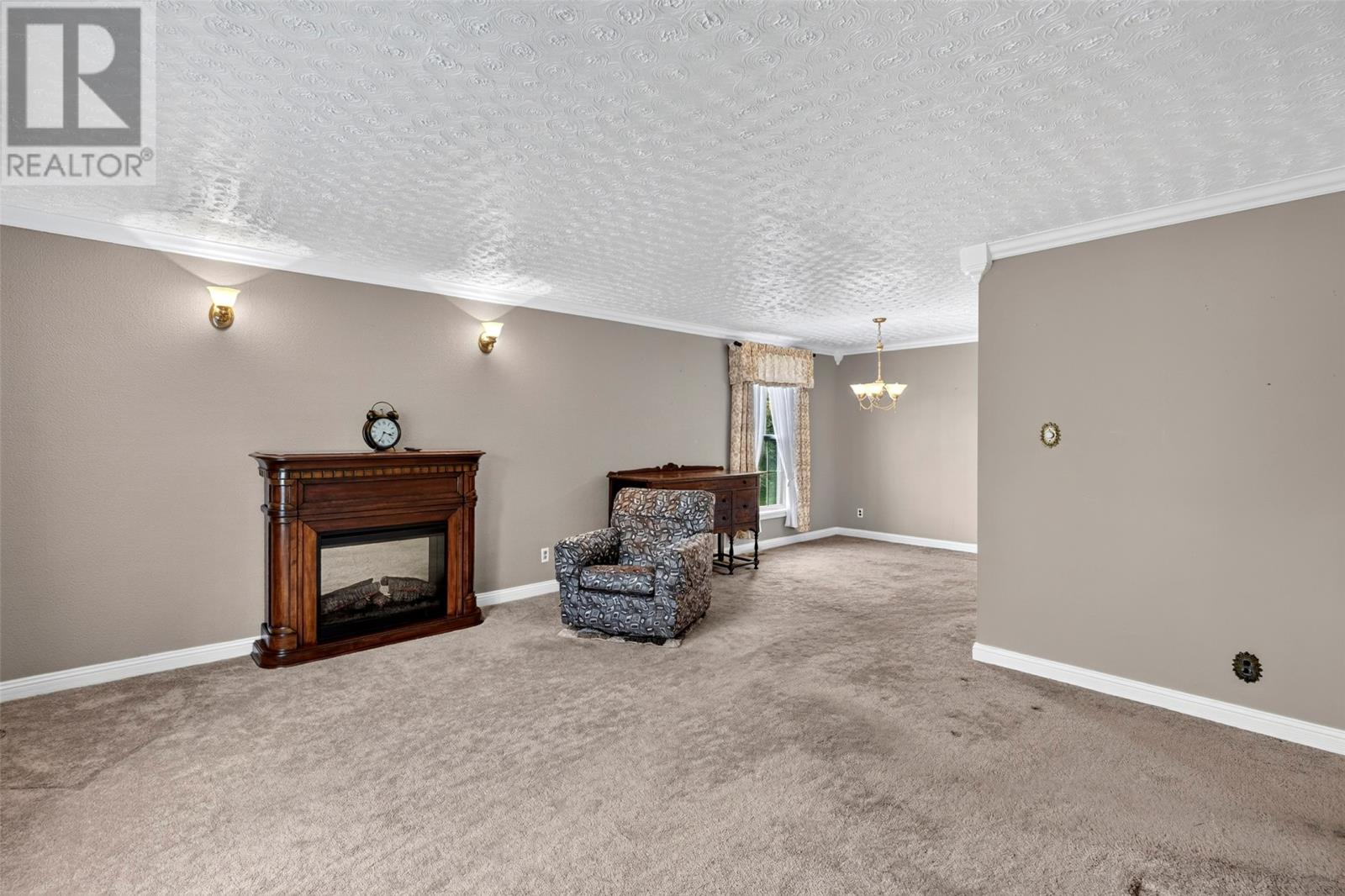 7 Pondside Hill Property Photo 21