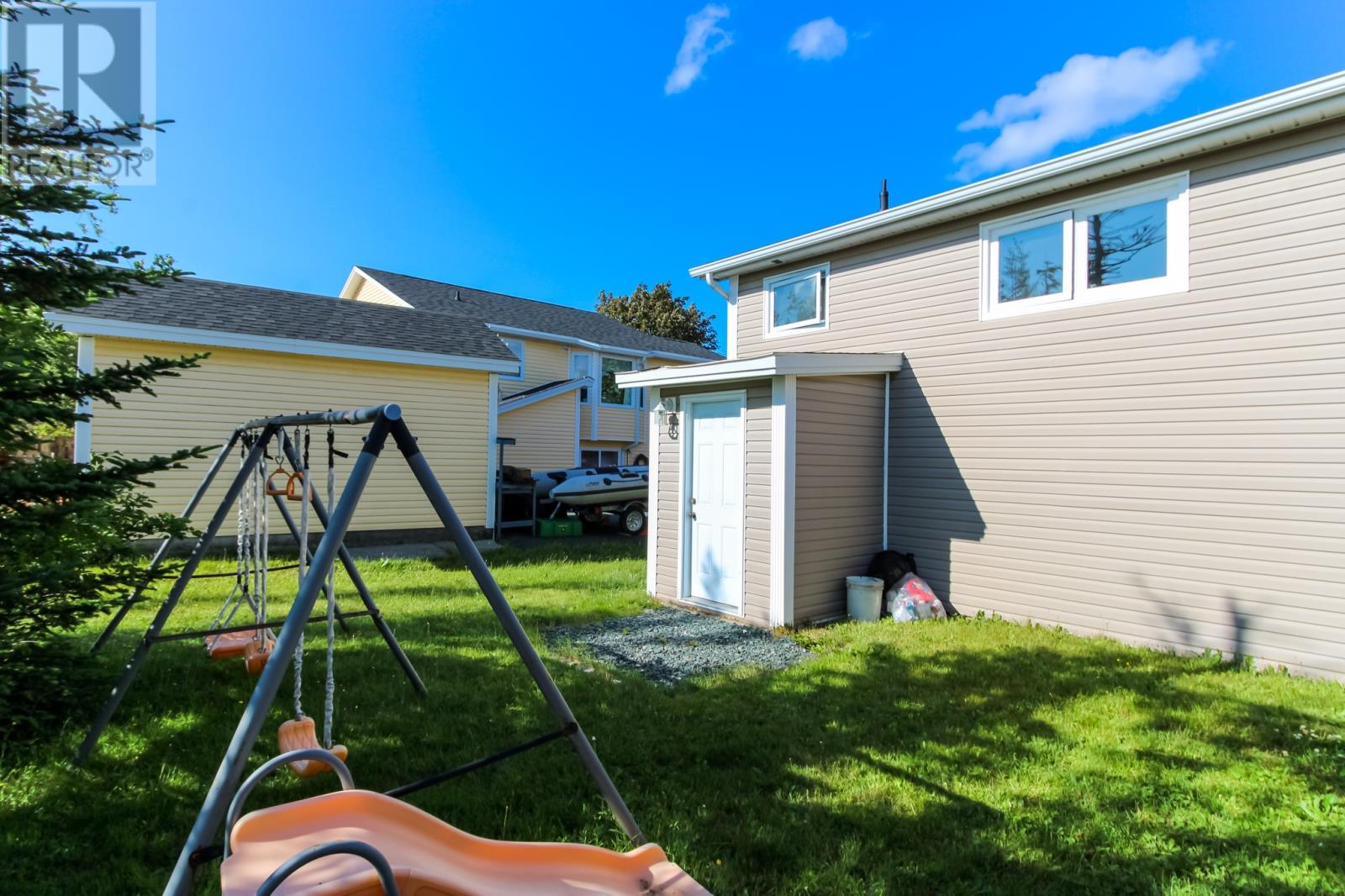 11 Irving Drive Property Photo 4