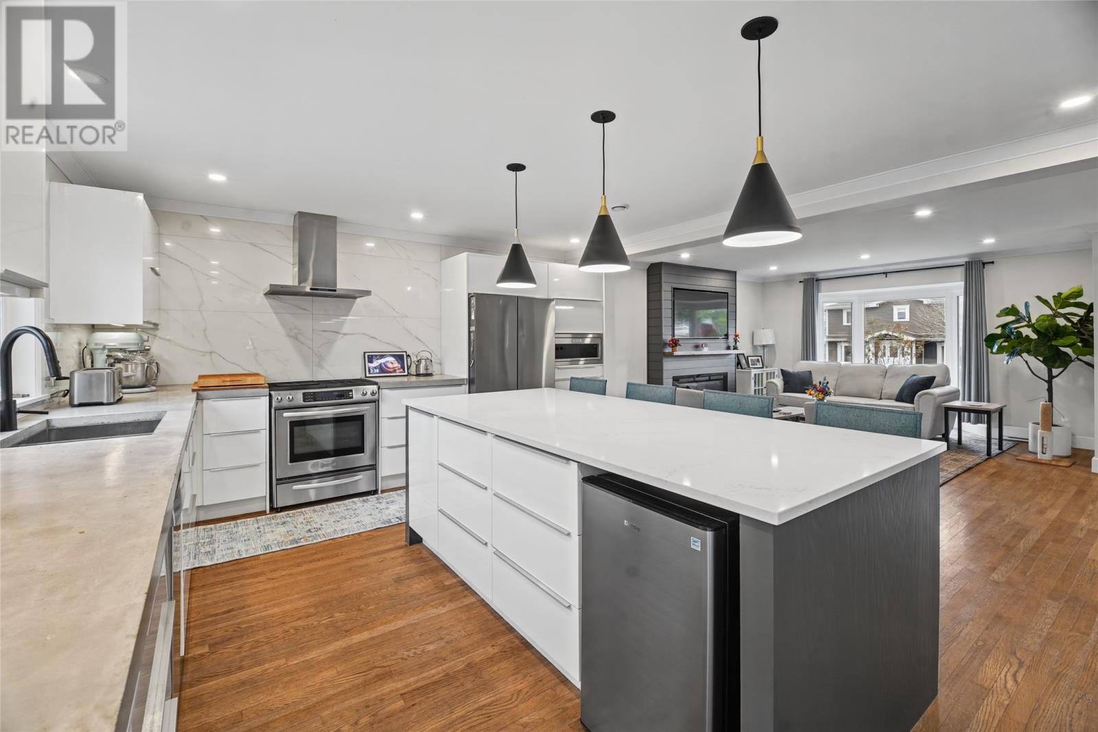 44 Halley Drive Property Photo 14