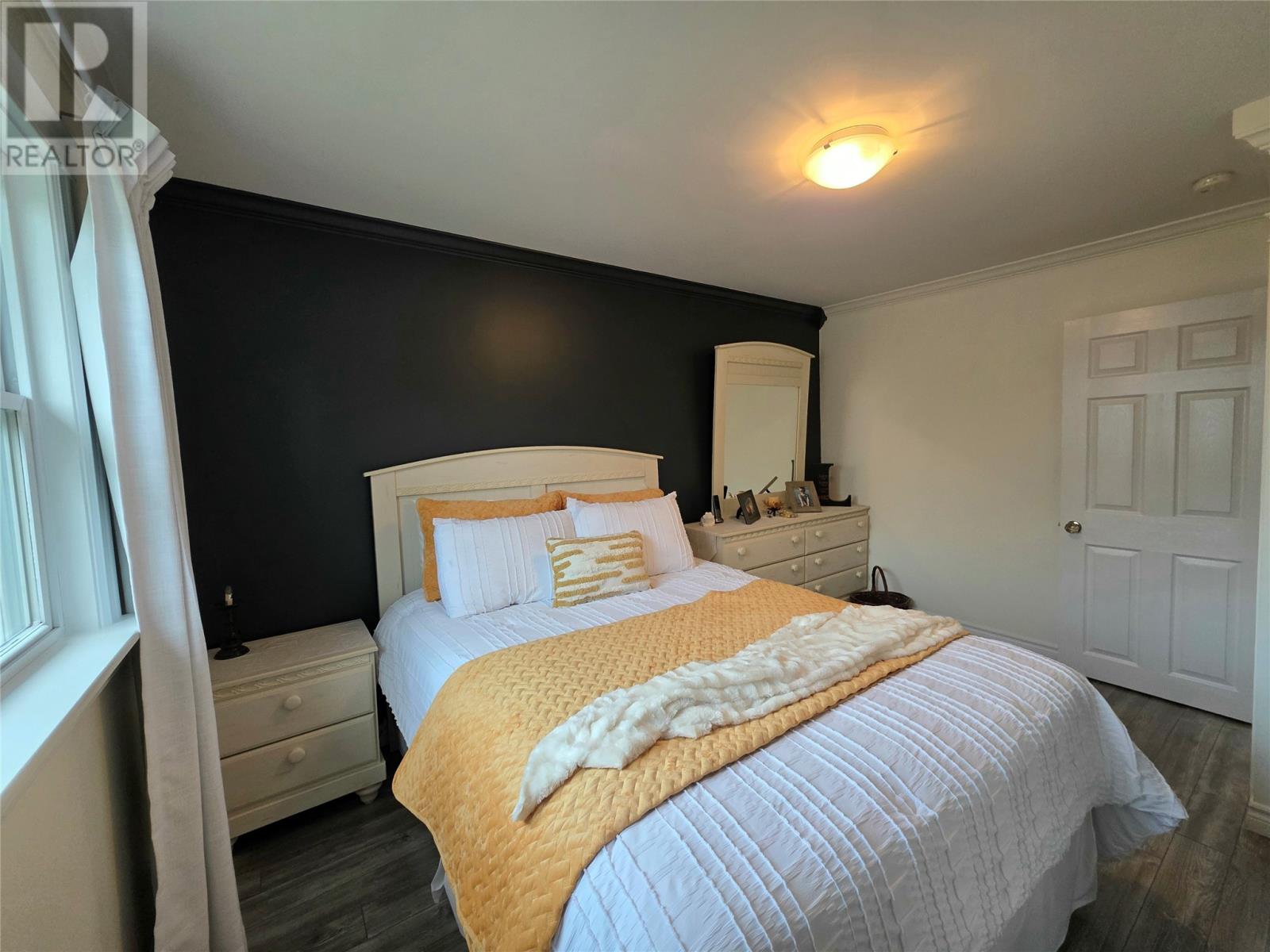 16 Pioneer Street Property Photo 18