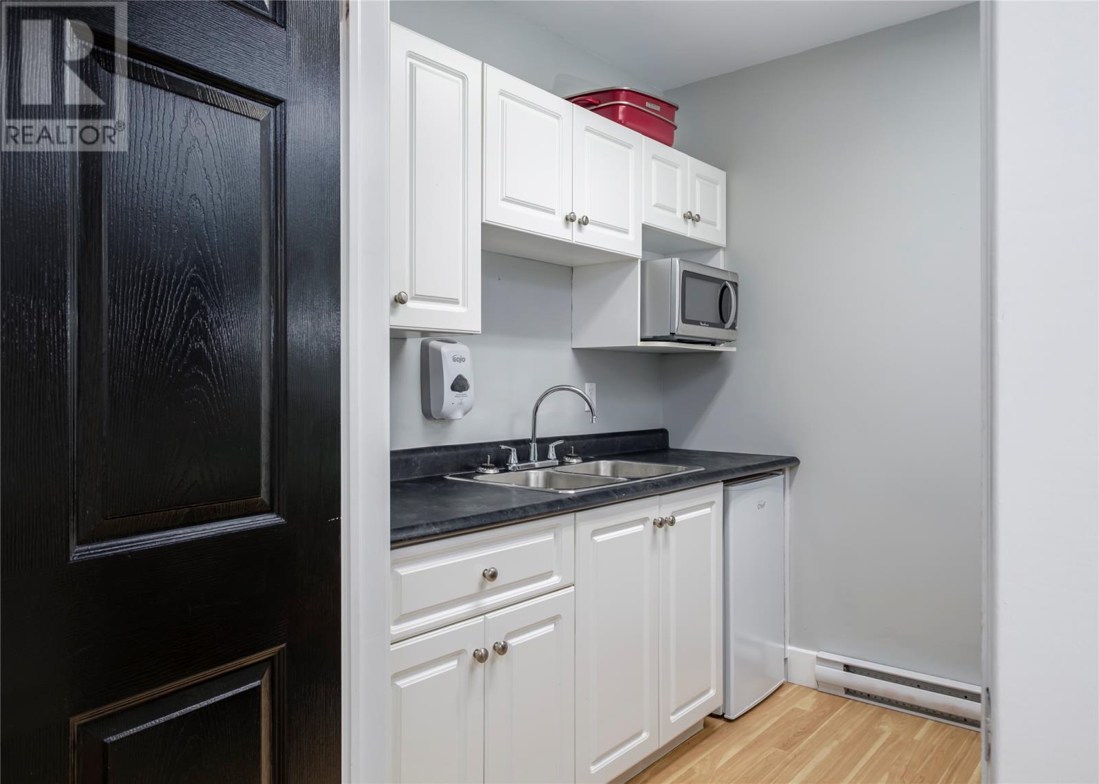 75 Airport Road Unit#3 Property Photo 15