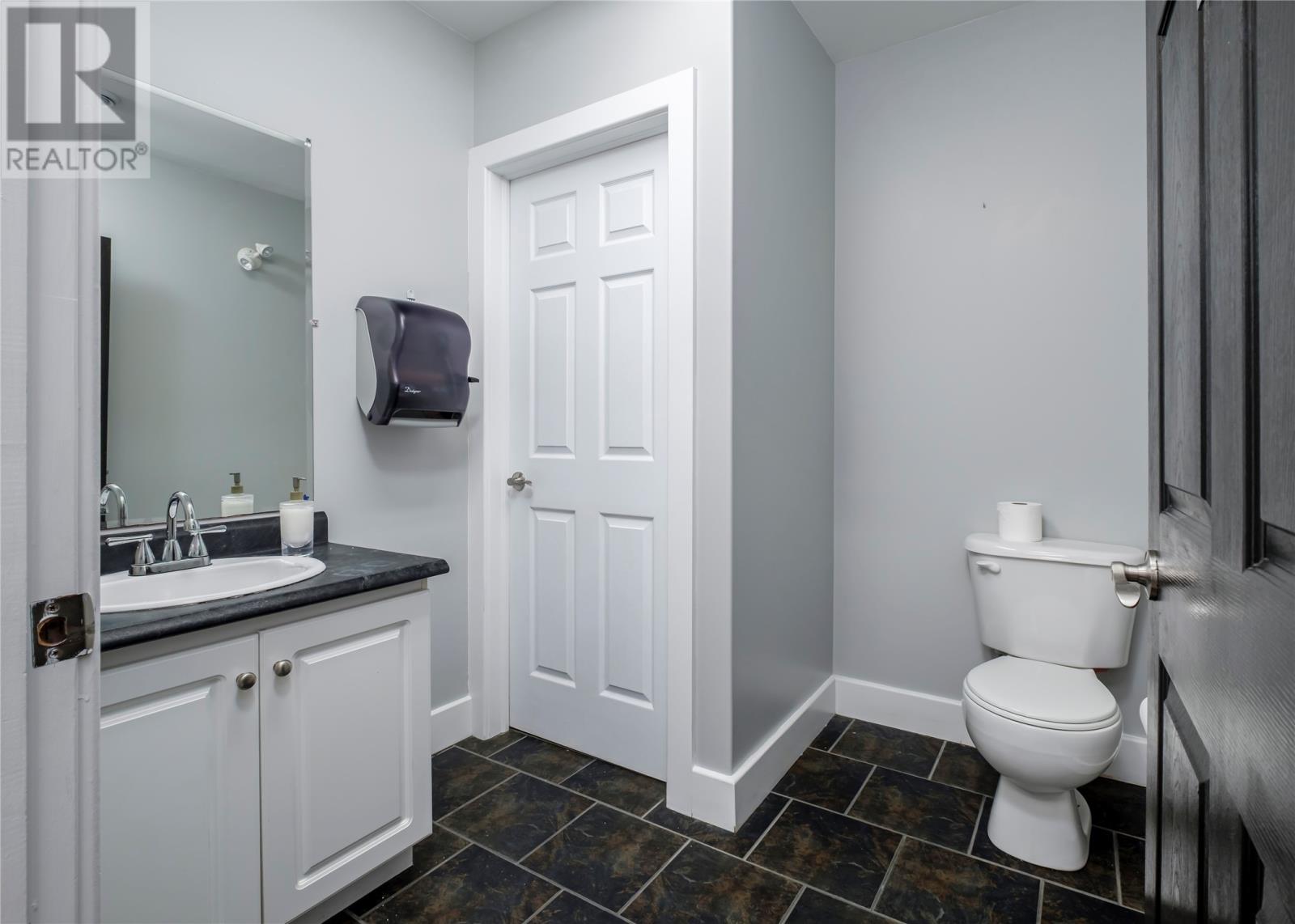 75 Airport Road Unit#3 Property Photo 16
