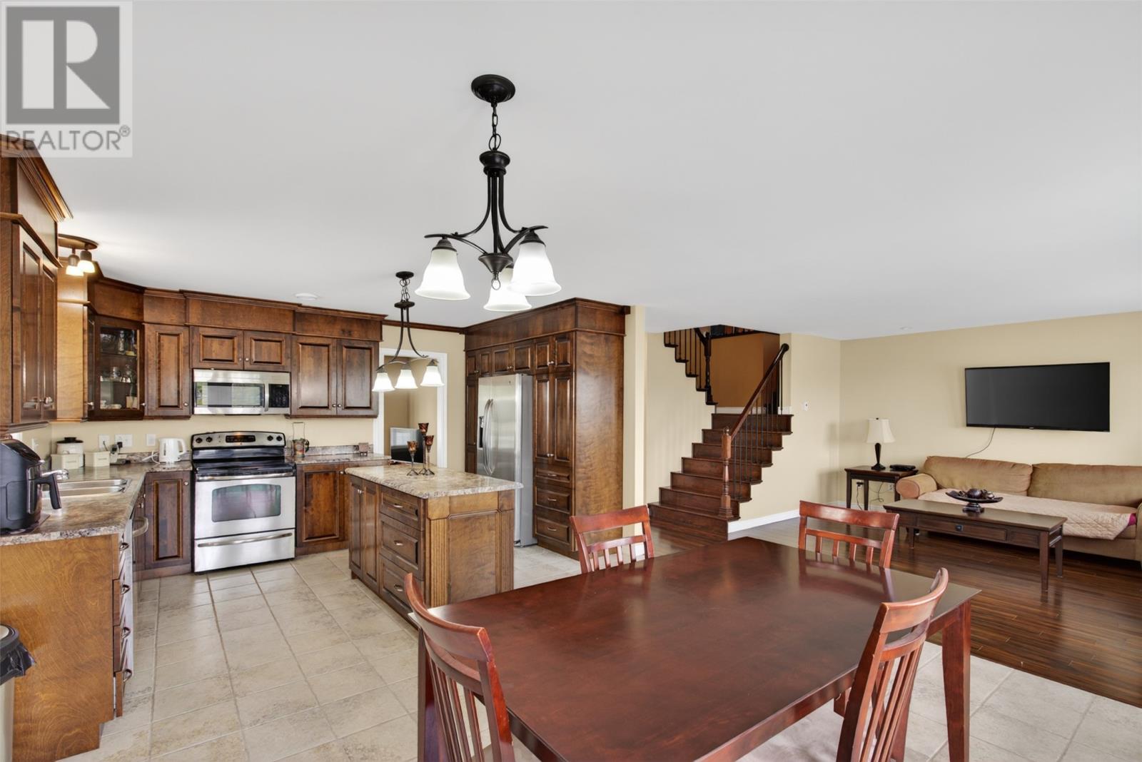 9 Bernice Drive Property Photo 5