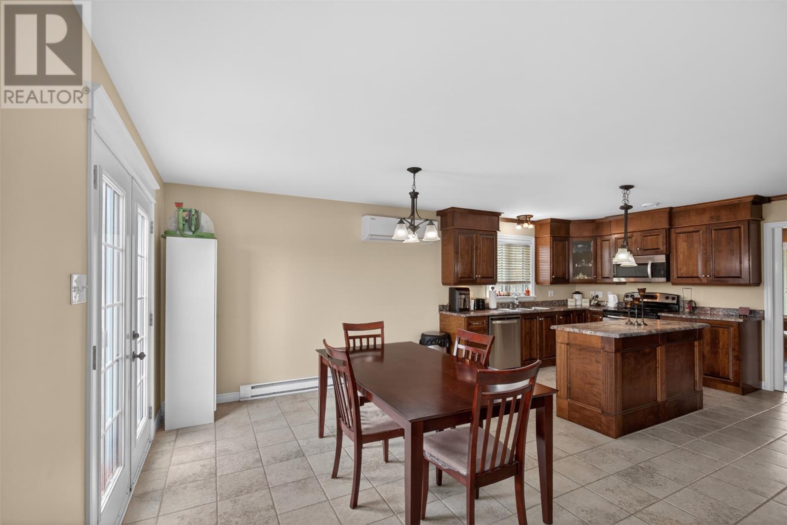 9 Bernice Drive Property Photo 6