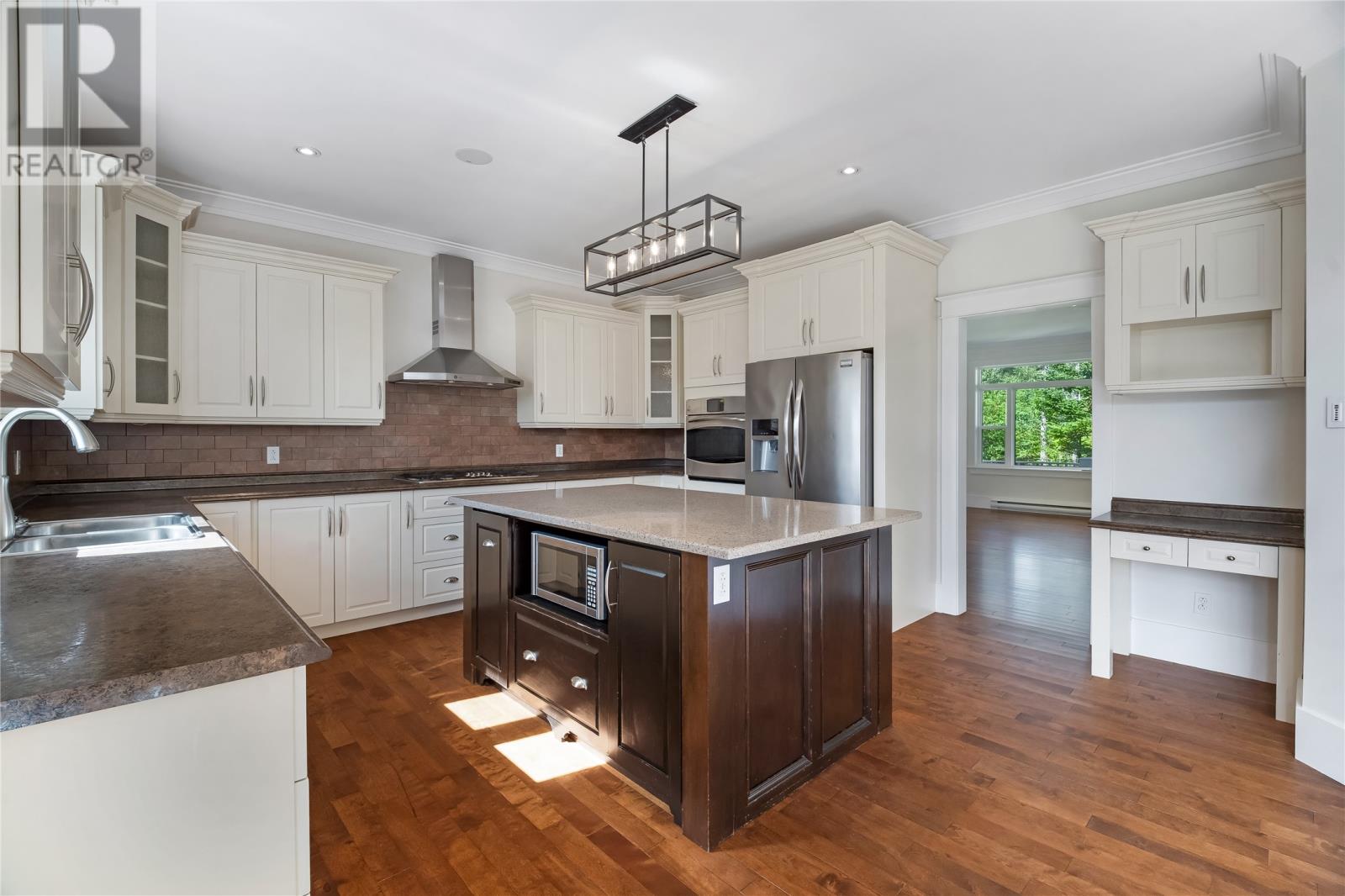 7 Sallesnik Lane Property Photo 8