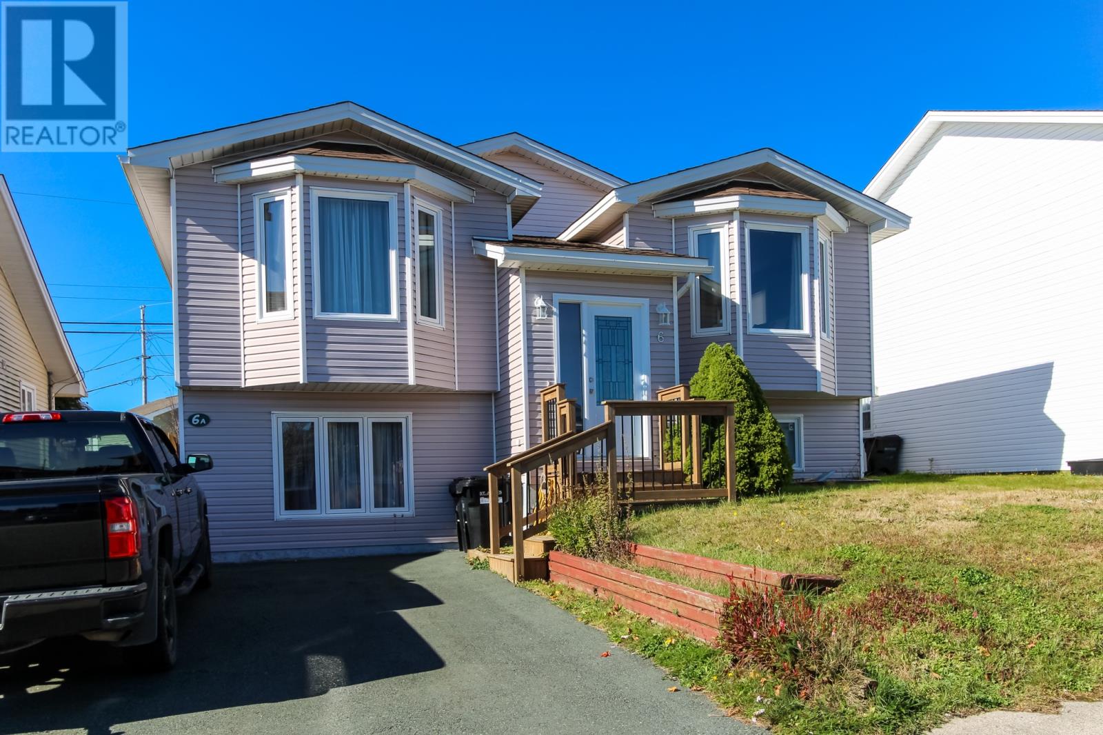 6 Greenspond Drive Property Photo 1